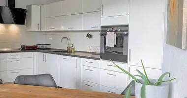 Wohnung in Pirian, Slowenien