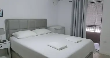 Wohnung 3 Schlafzimmer in Becici, Montenegro