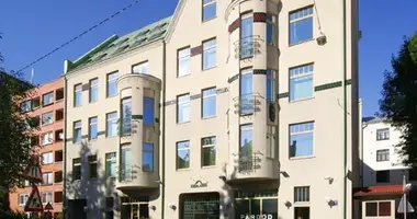 3 bedroom apartment in Navapolatsk, Belarus