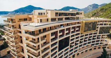 Wohnung 3 Zimmer in Rafailovici, Montenegro