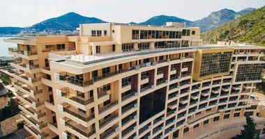 Apartamento 3 habitaciones en Rafailovici, Montenegro