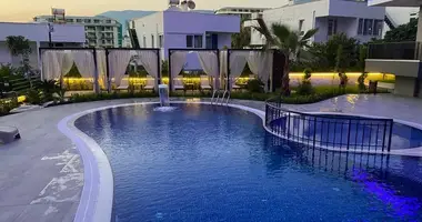 2 bedroom apartment in Mahmutlar, Turkey