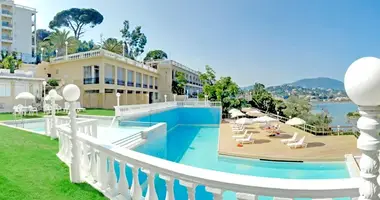 Hotel 4 600 m² in Municipality of Central Corfu and Diapontia Islands, Greece