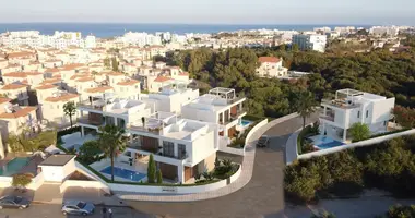 Casa 4 habitaciones en Paralimni, Chipre