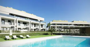 2 bedroom apartment in Estepona, Spain