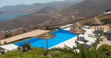Villa 3 habitaciones con Vistas al mar, con Piscina, con Vista a la montaña en Ano Mera, Grecia