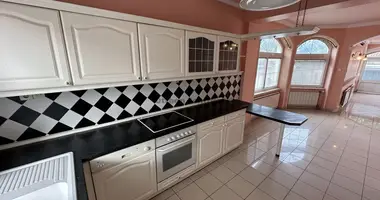 4 room house in Gyori jaras, Hungary