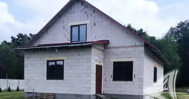 Casa en Rakitnicki sielski Saviet, Bielorrusia