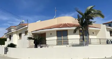 4 bedroom house in Maroni, Cyprus