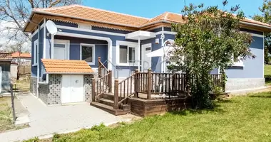2 bedroom house in Dobrich, Bulgaria