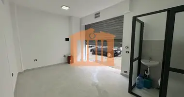 Commercial property 20 m² in Bashkia Durres, Albania