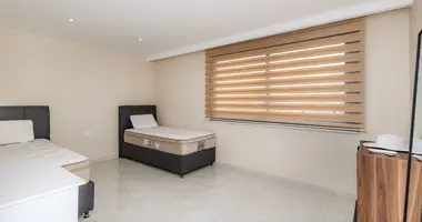 4 bedroom apartment in Kestel, Turkey