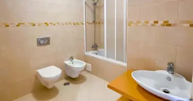 3 bedroom apartment in Loule, Portugal