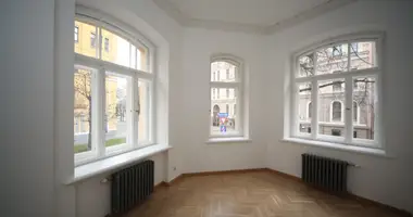 Wohnung 7 Zimmer in Riga, Lettland