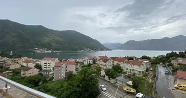 2 bedroom apartment in Dobrota, Montenegro