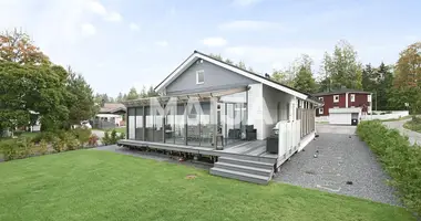 3 bedroom house in Helsinki sub-region, Finland