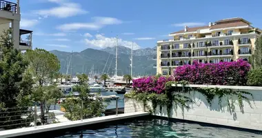 Apartamento 3 habitaciones en Tivat, Montenegro