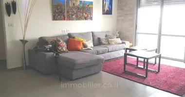 5 room apartment in Ashkelon, Israel