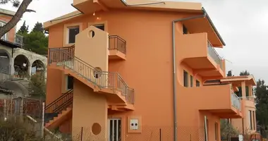 6 bedroom house in Susanj, Montenegro