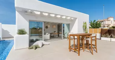 Villa  mit Terrasse, mit Garage, mit Badezimmer in San Fulgencio, Spanien