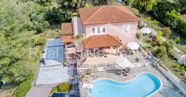 Villa 6 chambres avec Fenêtres double vitrage, avec Balcon, avec Climatiseur dans Kalandra, Grèce
