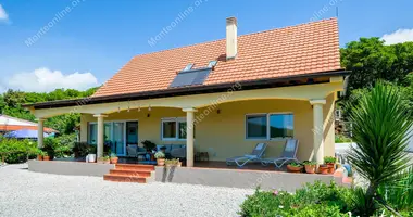 Villa 4 chambres dans Budva, Monténégro