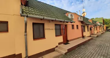 Mieszkanie 8 pokojów w Hajduszoboszlo, Węgry