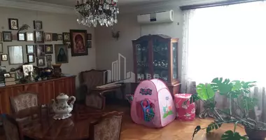 Wohnung 6 Zimmer in Tiflis, Georgien