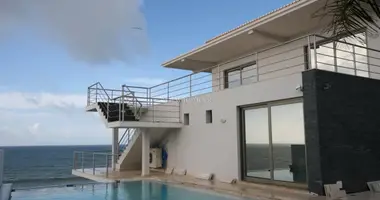 Villa 5 bedrooms with Furnitured, with Air conditioner, with Sea view in Portugal