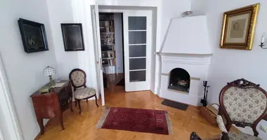 4 bedroom apartment in Warsaw, Poland