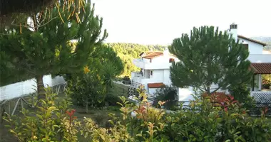 Szeregowiec 5 pokojów z Widok na góry w Siviri, Grecja