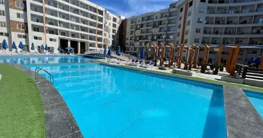 Condo 3 pokoi z Okna z podwójnymi szybami, z Balkon, z Interkom w Hurghada, Egipt