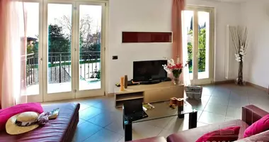 3 bedrooms in Griante, Italy