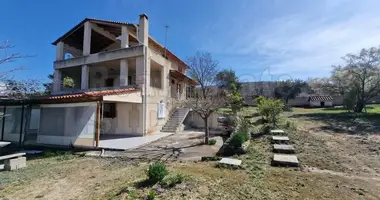 Вилла 5 комнат  со стеклопакетами, с балконом, с мебелью в Municipality of Loutraki and Agioi Theodoroi, Греция