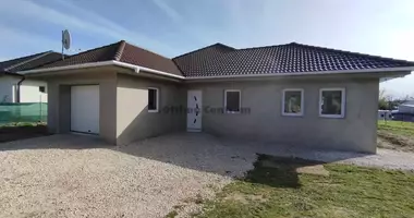 4 room house in Balatonfuzfo, Hungary