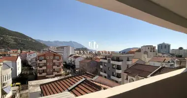 Apartamento 2 habitaciones en Budva, Montenegro