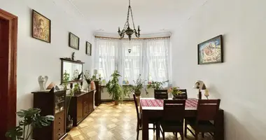 Wohnung 4 Zimmer in Warschau, Polen