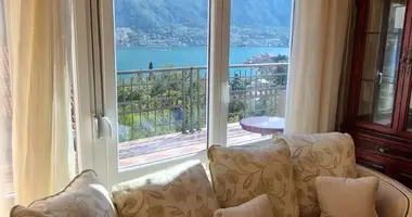 Apartamento 5 habitaciones en Prcanj, Montenegro