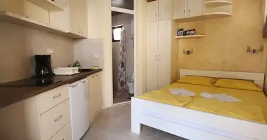 Wohnung 4 zimmer in Rafailovici, Montenegro