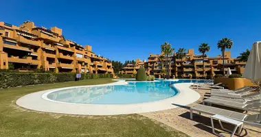 3 bedroom apartment in Estepona, Spain