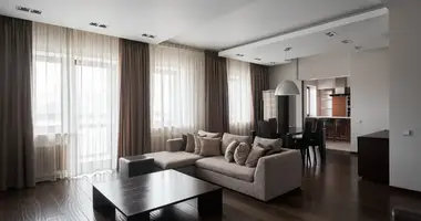 Apartamento 3 habitaciones en Distrito Administrativo Central, Rusia