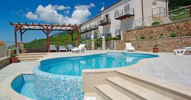 Hotel 900 m² en Bol, Croacia