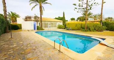 Villa 4 bedrooms with Furnitured, with Air conditioner, with Terrace in Orihuela, Spain