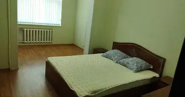 Квартира 3 комнаты с балконом, с мебелью, с бытовой техникой в Ханабад, Узбекистан