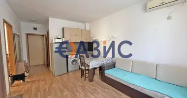 Квартира 3 комнаты в Tankovo, Болгария