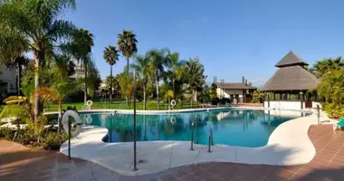 Appartement 2 chambres dans Estepona, Espagne