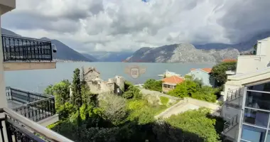 Wohnung 3 zimmer in Dobrota, Montenegro