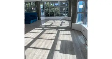 Propiedad comercial 140 m² en Paskuqan, Albania