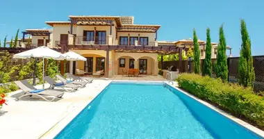 Villa 4 habitaciones con Vistas al mar, con Piscina en AJ11-12, Chipre