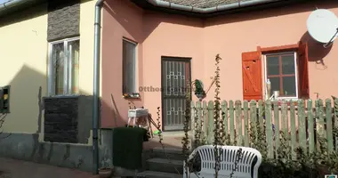 2 room house in Poroszlo, Hungary